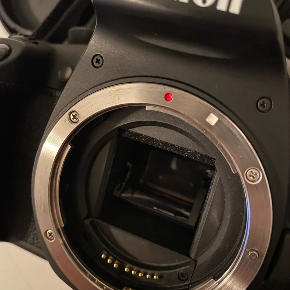 📸 Canon EOS Rebel T6 Body – Black | Barely Used | Original Box